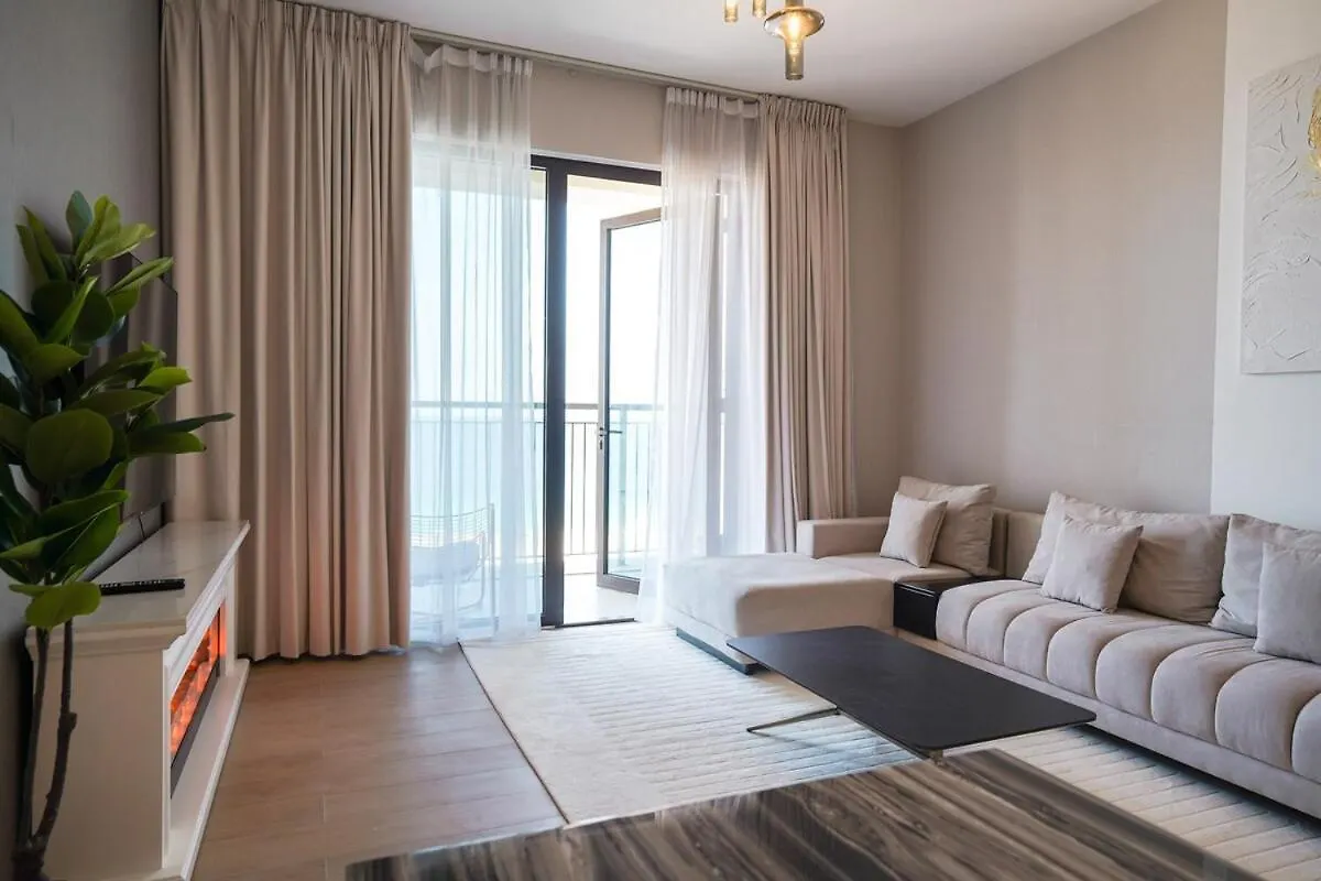 Sea View L Port De Lamer L Next To Beach L Perfect For 4 Dubai 0*,